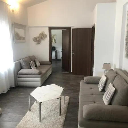 Grey Pearl With Free Ev Ch-station Appartement Valbandon