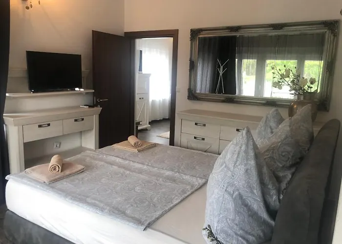 Διαμέρισμα Grey Pearl With Free Ev Ch-station Valbandon