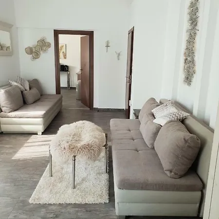 Grey Pearl With Free Ev Ch-station * Valbandon