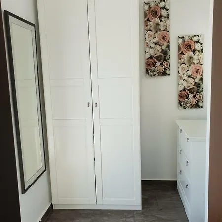 Grey Pearl With Free Ev Ch-station Apartment *