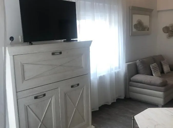 Grey Pearl With Free Ev Ch-station Apartament